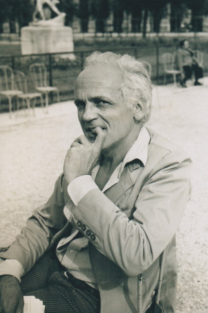 1970circa-alainjouffroy-parisjardinpalaisroyal-photorenesaintpaul.jpg