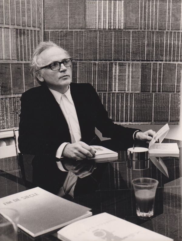 1976-alainjouffroyfindesiecle-photojeanguyaux.jpg