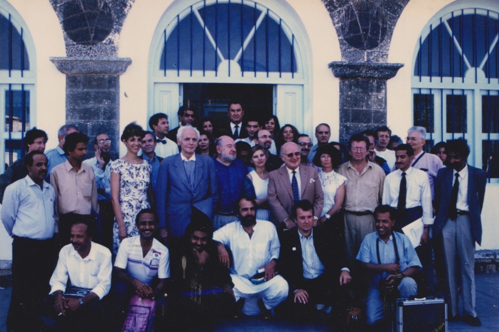 1991_alainjouffroy-inaugurationmaisonrimbaud-aden.jpg