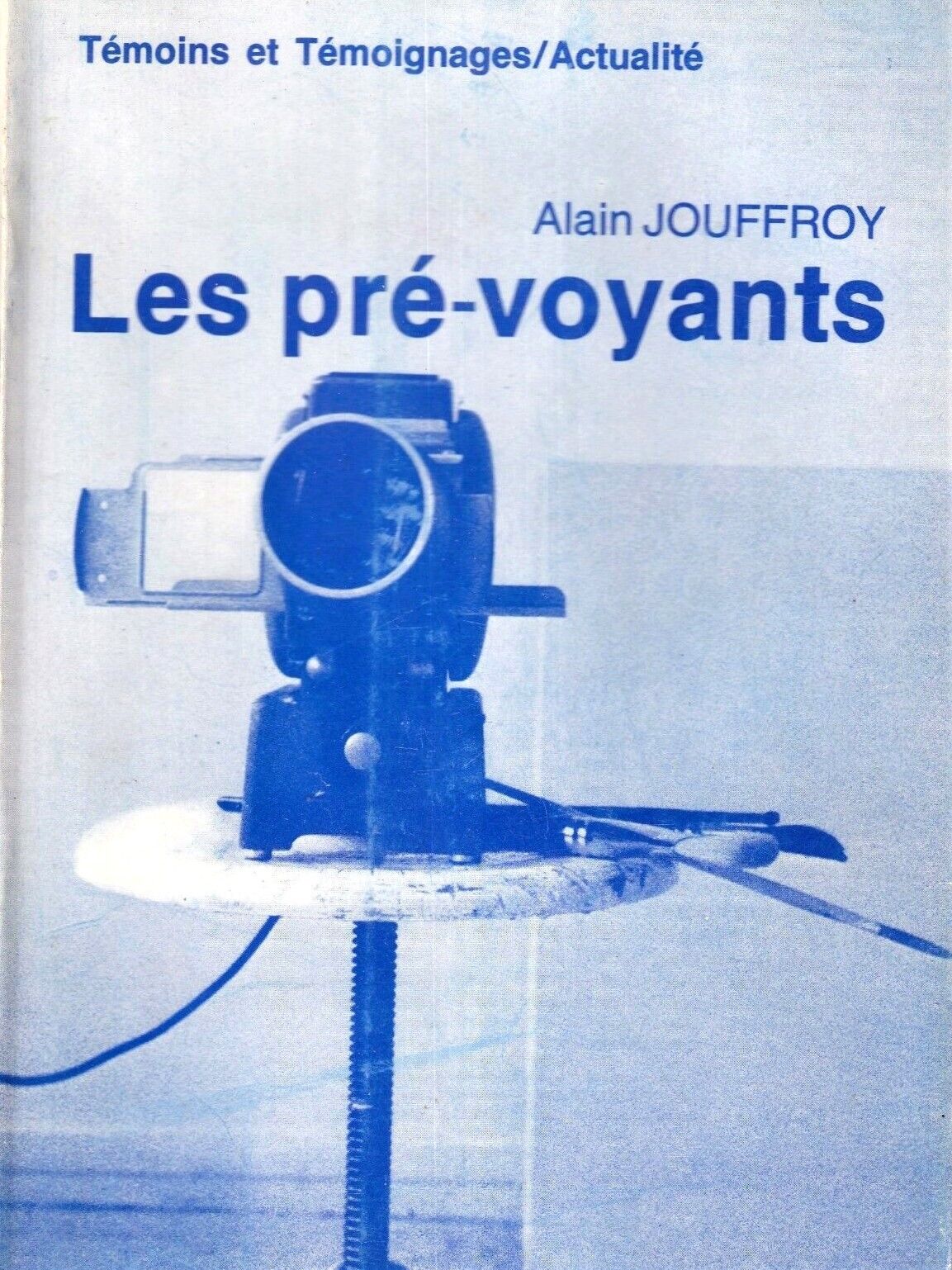 1974-lesprevoyants_couverture_227dpi.jpg
