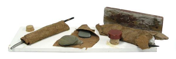 1999_p7-la-ve-rite-se-cache-pour-faire-croire-qu-elle-n-existe-pas.jpg