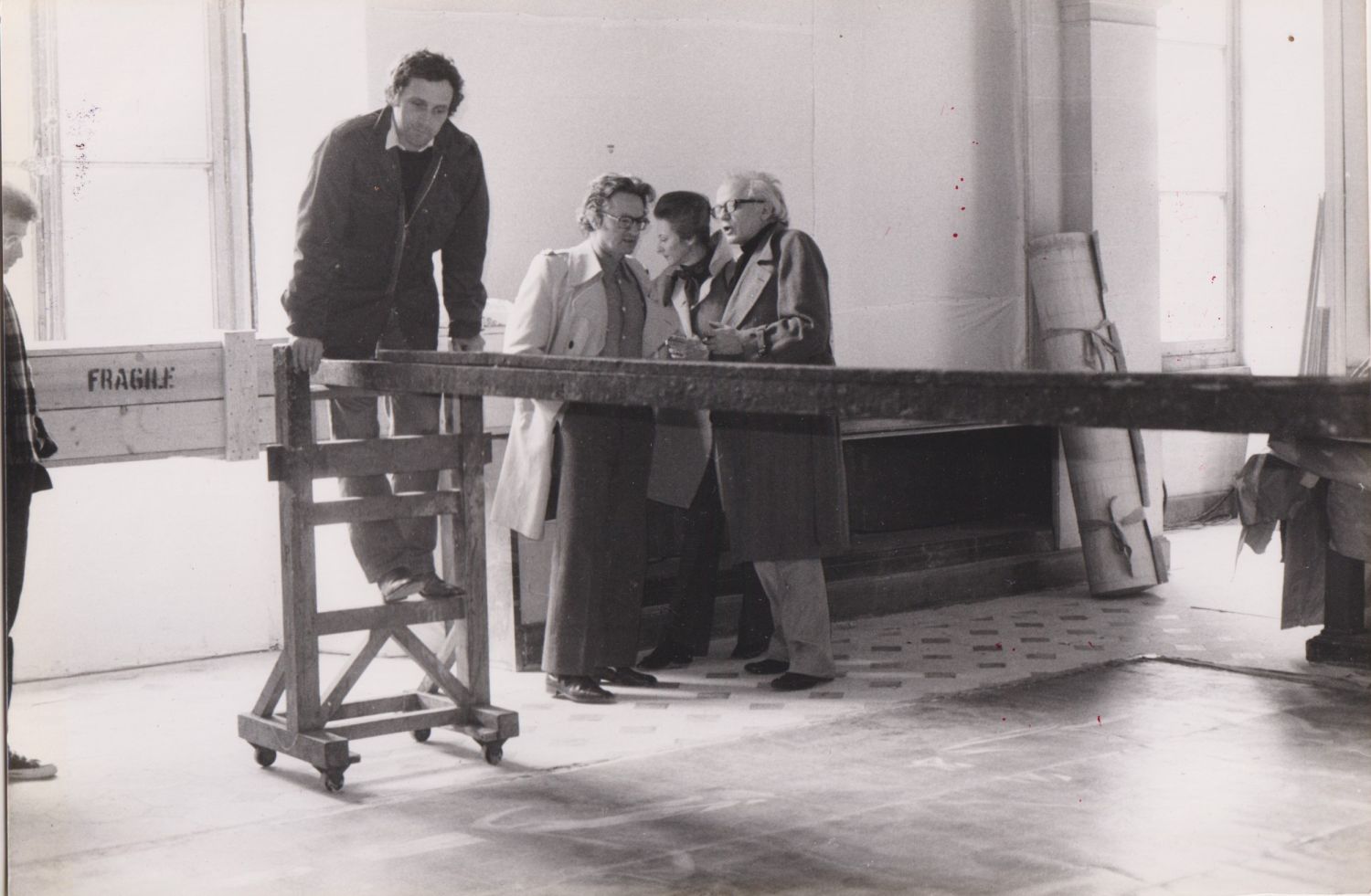 1977-expositiontopinolebrun-quaidelatournelle-photochristinegintz3.jpg