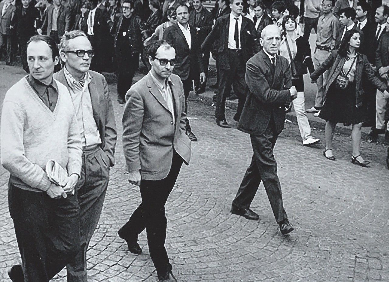 manifestation-de-la-c.g.t-et-du-p.c.f-le-29-mai-1968-boulevard-beaumarchais-a-paris-de-gauche-a-droite-jacques-roubaud-alain-jou.jpg